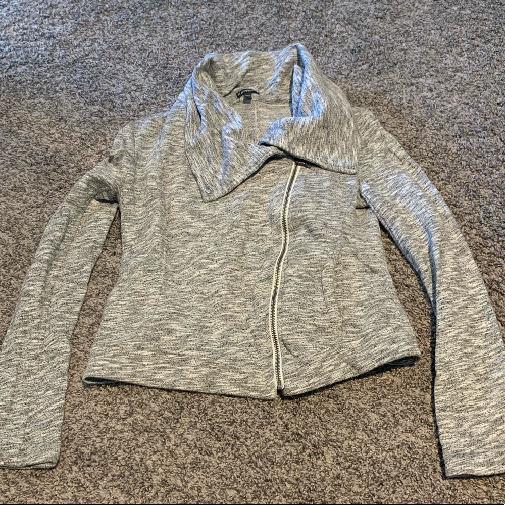 Express zip up